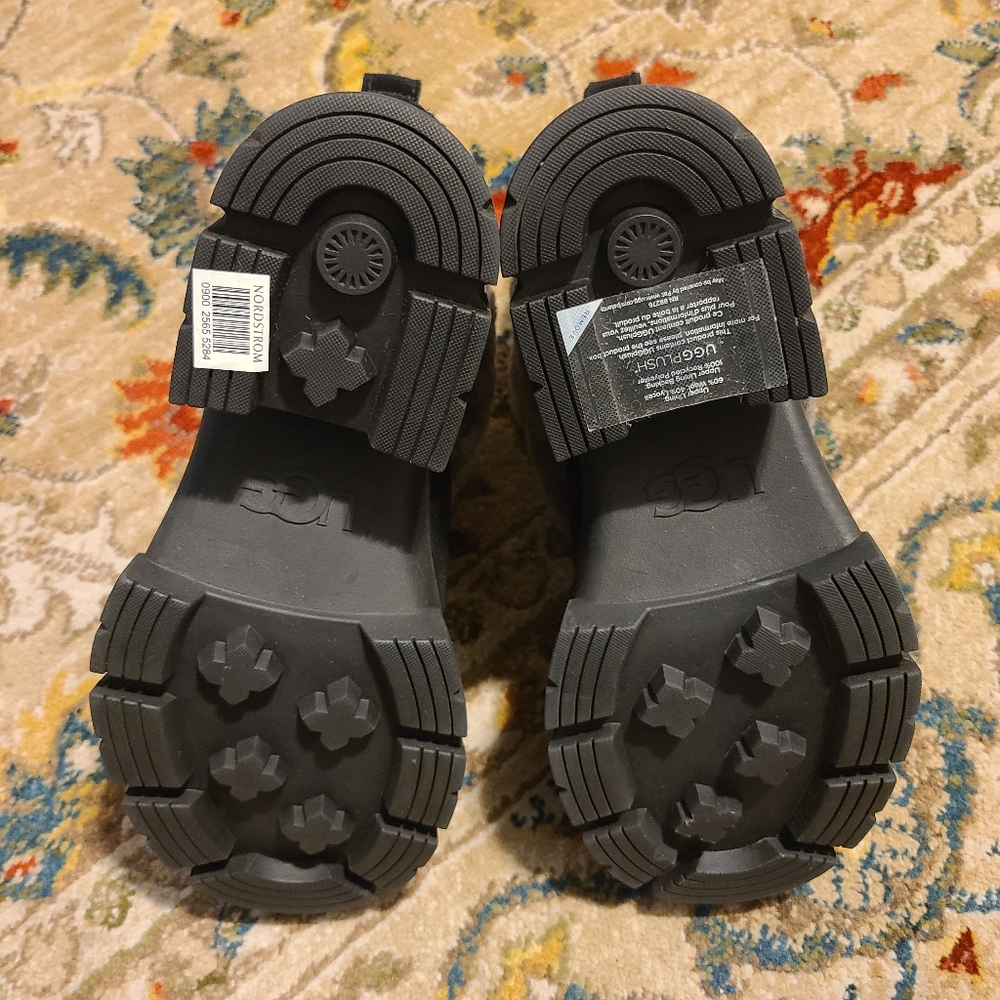 UGG Brooklyn Sunburst - Picture 8 of 9